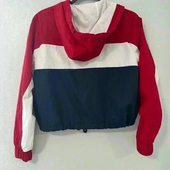 130.Hollister Color Striped Cropped Windbreaker Jacket Women’s XS Red/White/Blue - Picture 4 of 5